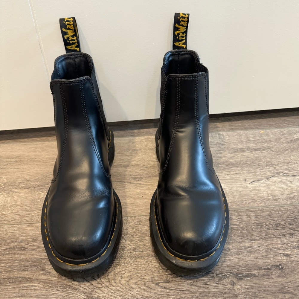 Dr. Martens 2976 Bex Chelsea Boot